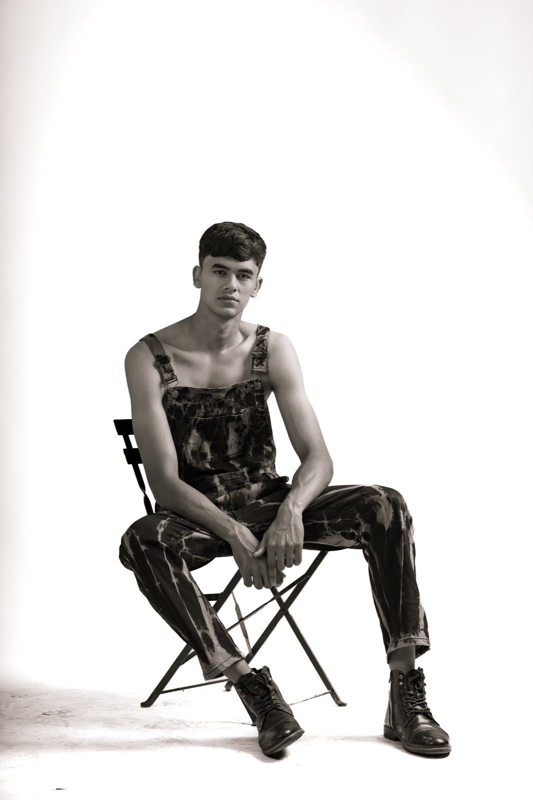 model-img